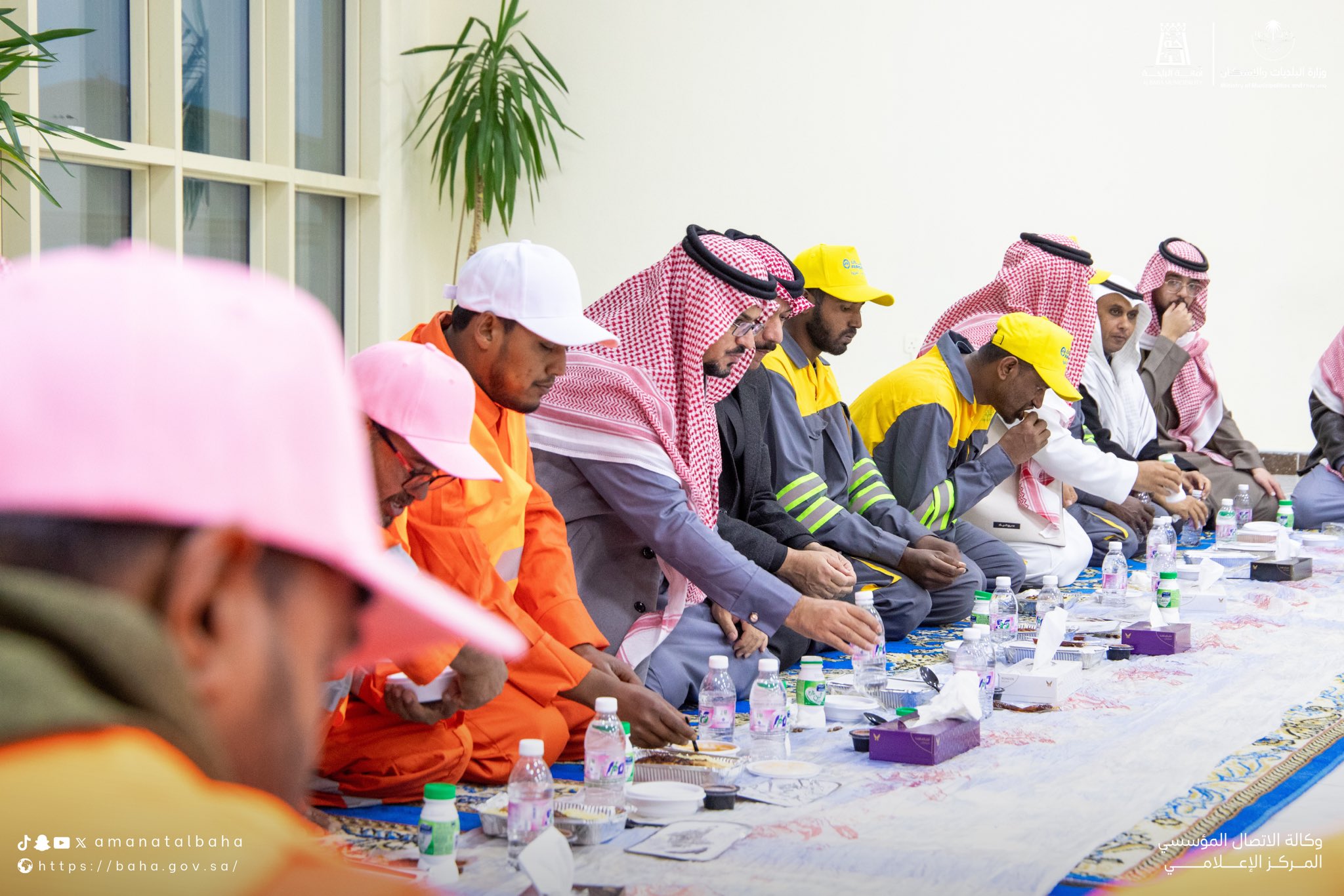 The Secretary of Al-Baha Region shares Iftar meal with the field heroes